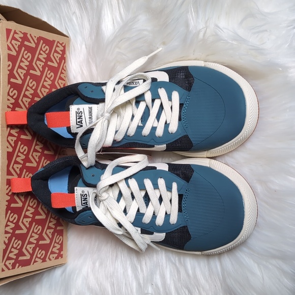 Vans X UltraRange Exo - Picture 3 of 8